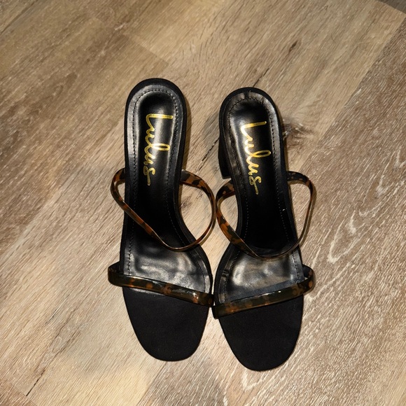 Lulu’s Heels - Picture 3 of 3